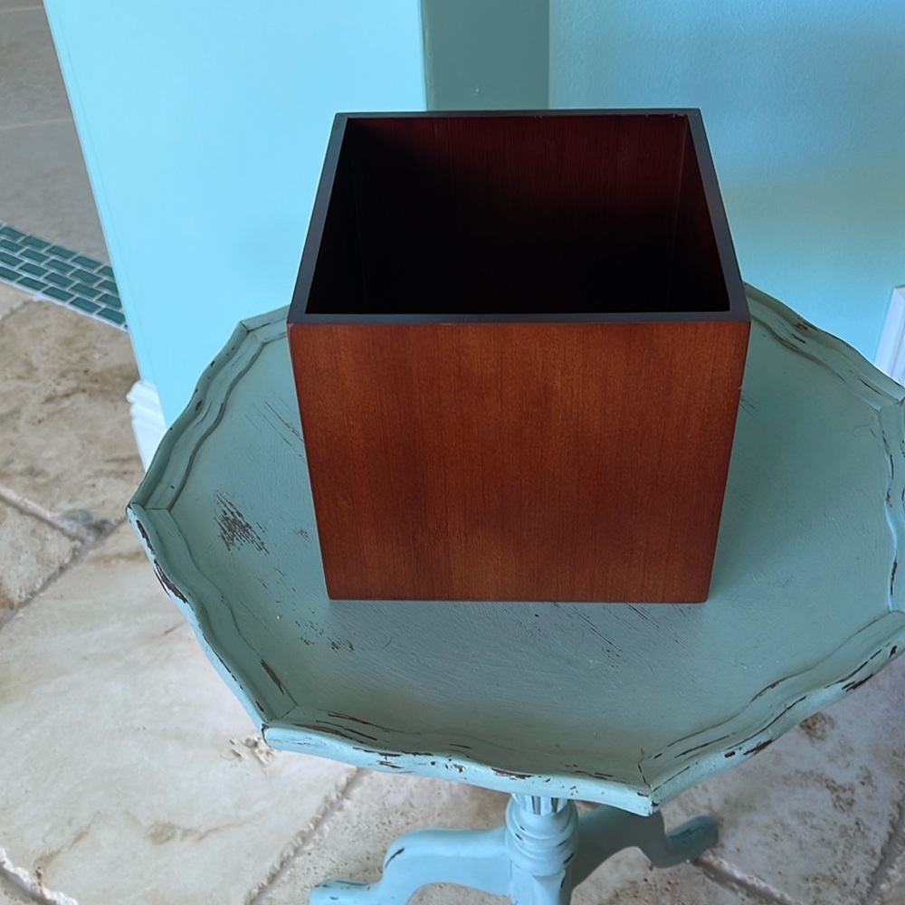 Wooden square box vase